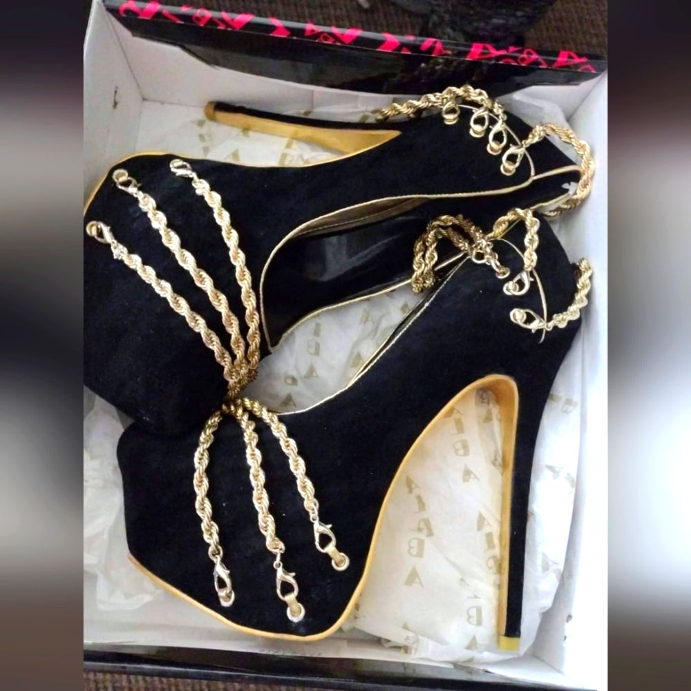 Alba heels